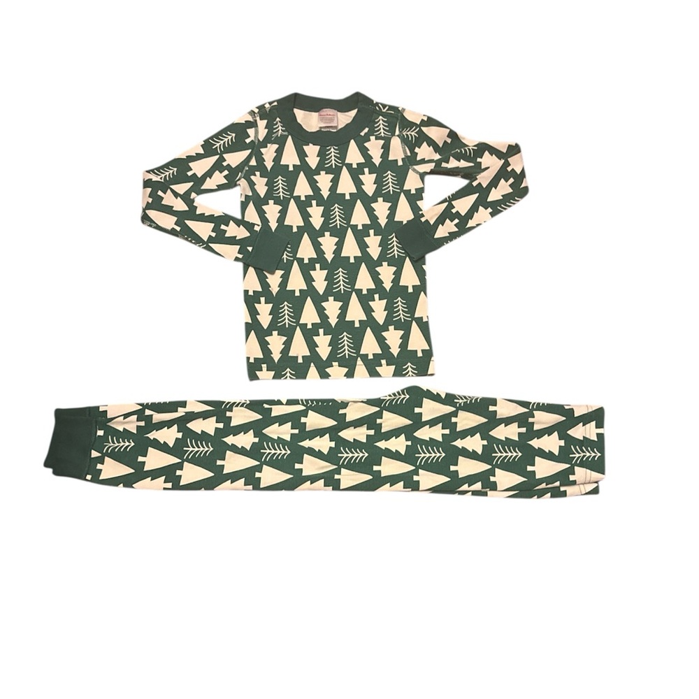 Hanna Andersson Green and Cream Tree Pajama Set
